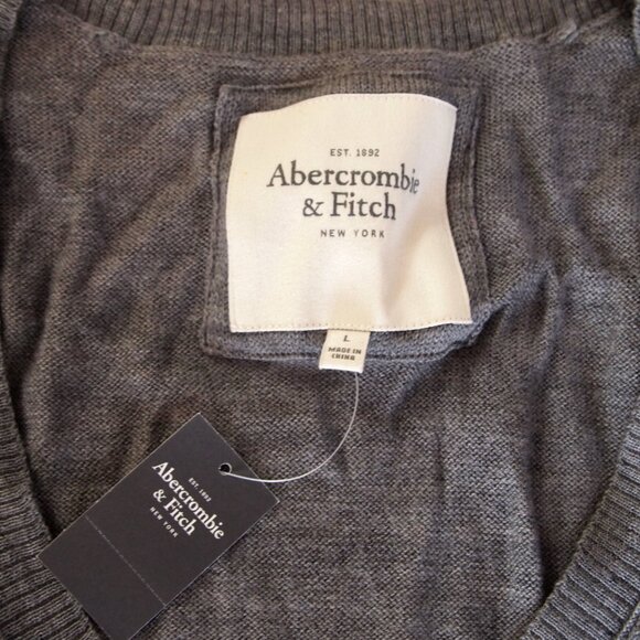 Vintage Abercrombie and Fitch V-Neck Sweater Y2K - Picture 2 of 6